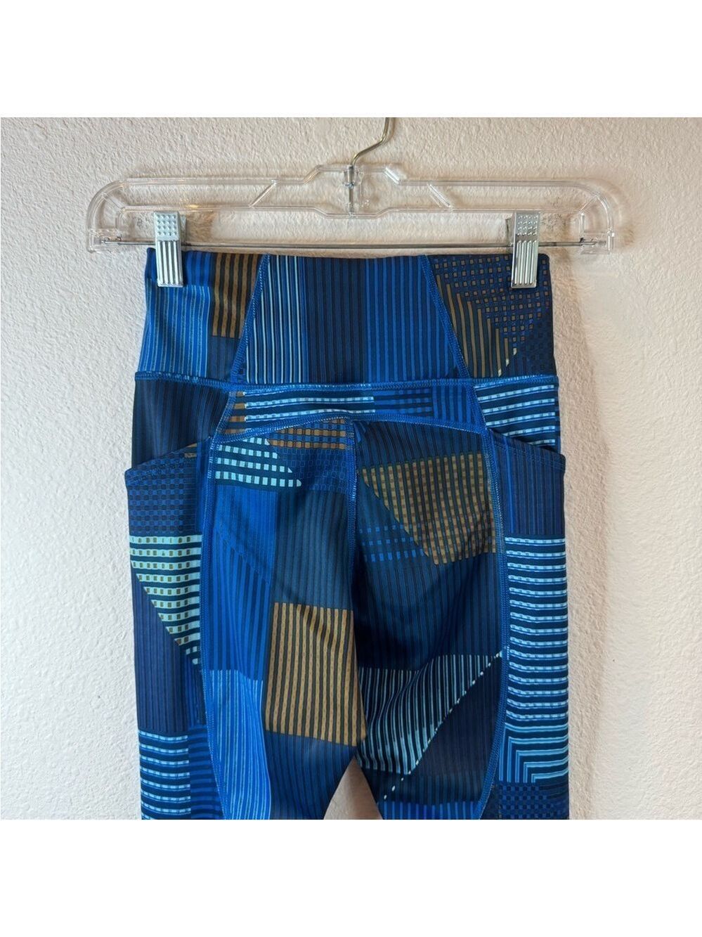 BROOKS RUNNING ‘Method’ Vented Tights - Picture 13 of 16